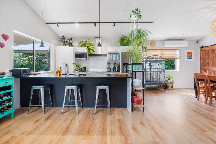 69 Pyle Road East Ruakaka_17