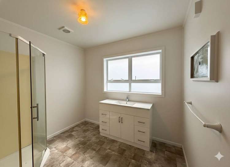 2/4 Lupton Road Manurewa_6