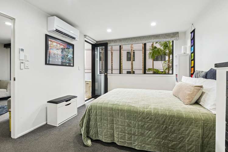 1E/175 Hurstmere Road Takapuna_13