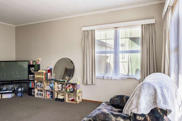 2/210 Grove Road Mayfair_3