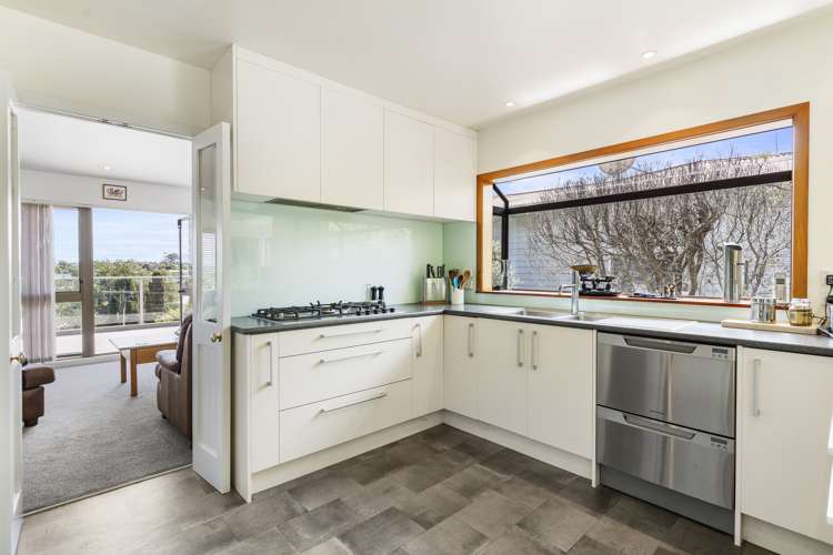 8 Webb Place Forrest Hill_7