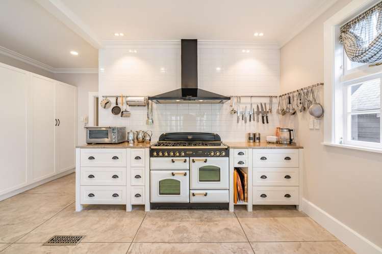 291 Fergusson Drive Heretaunga_11