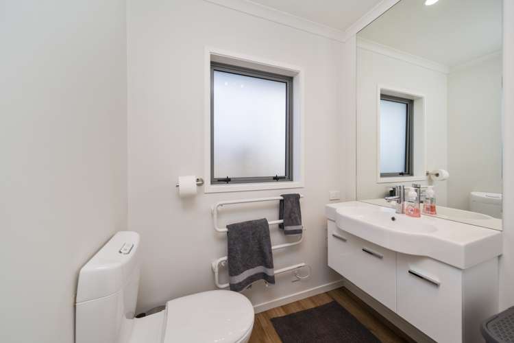 5a Estate Grove Inglewood_13