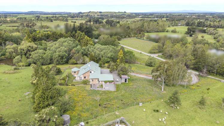 24 Somerset Drive Oxford_39