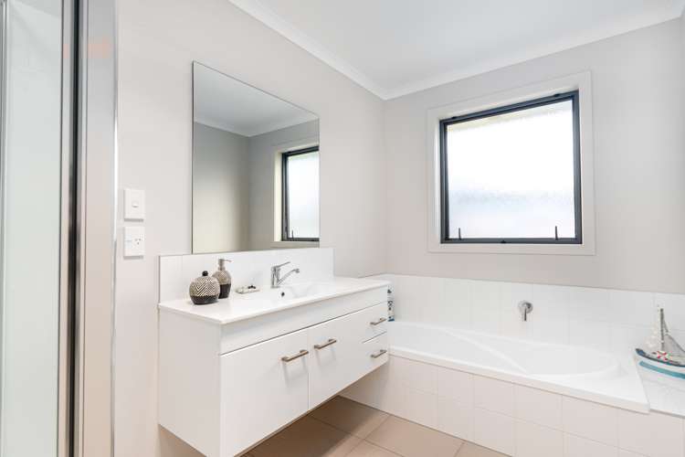 11 Levi Place Kelvin Grove_16