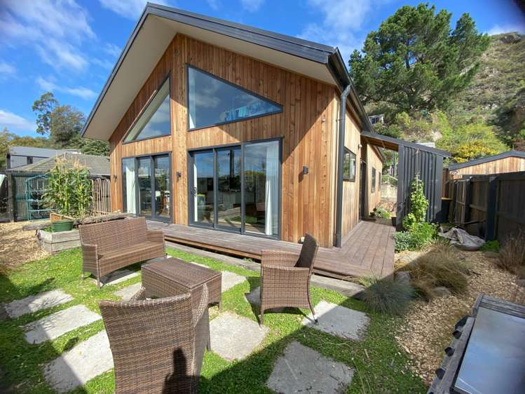 375 Port Hills Road_0