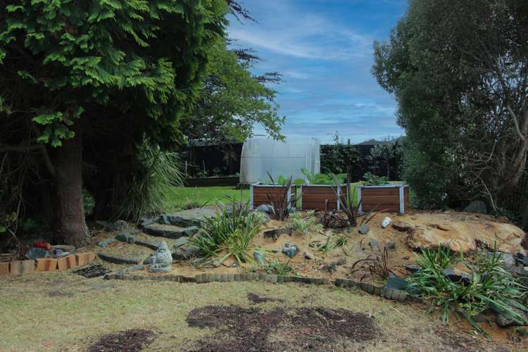 22 Louisa Street Gladstone_24