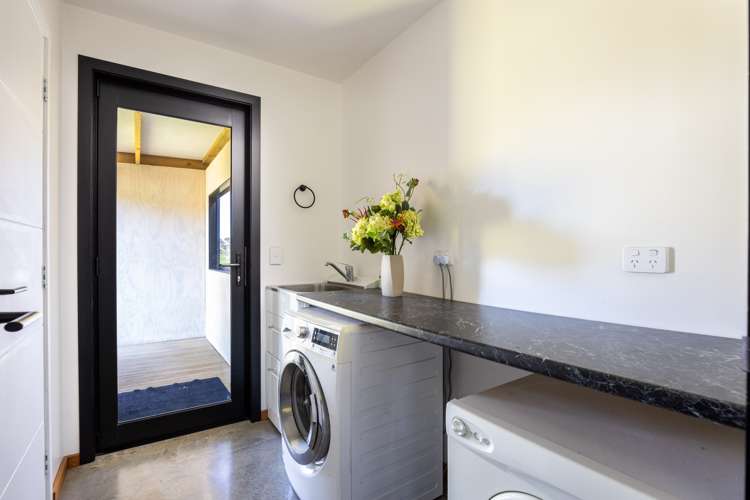 31 Kaihihi Road Okato_22