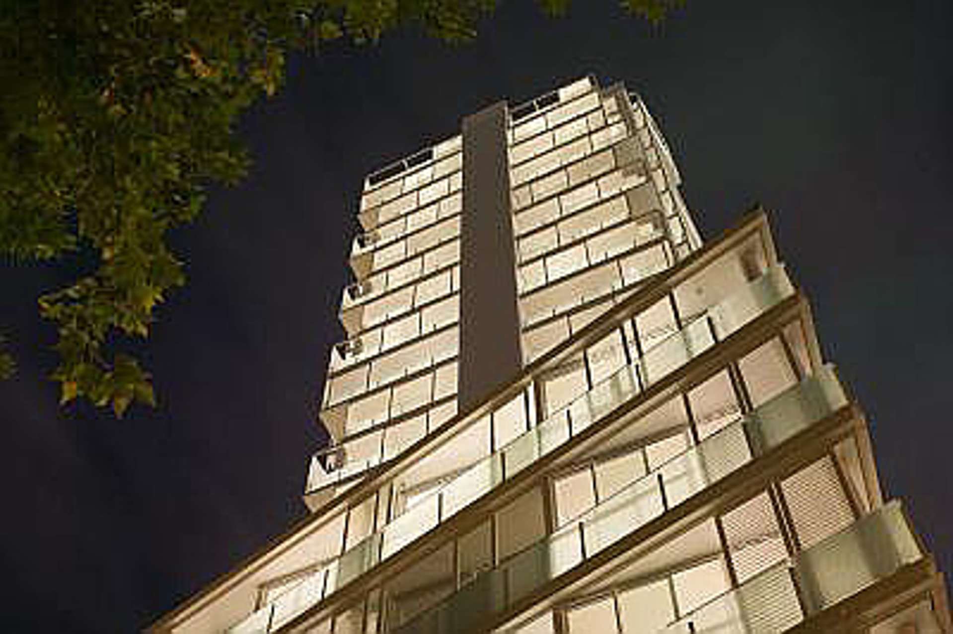 1805/10 Waterloo Quadrant City Centre_0