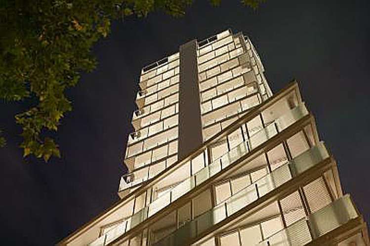 1805/10 Waterloo Quadrant_0