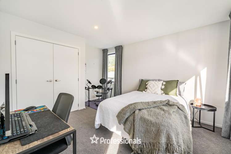 393 Stokes Valley Road Stokes Valley_15