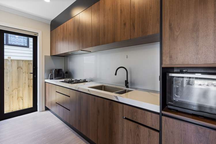 11 Bremner Ridge Street Flat Bush_7