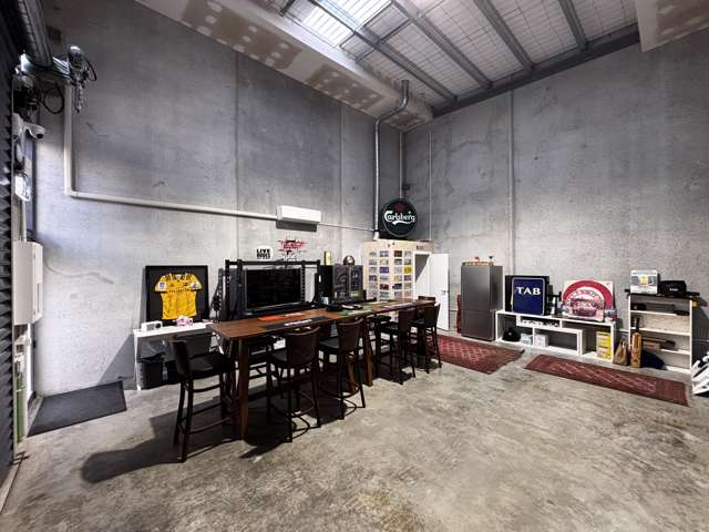 8/49 Bouverie Street Petone_2