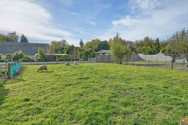 49 Old Main North Road Leithfield_18