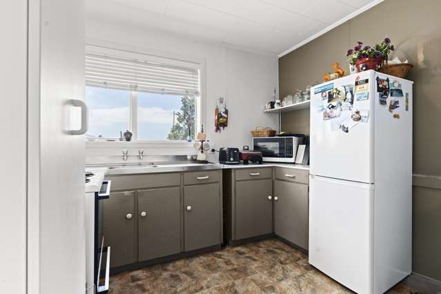 2/194 Powderham Street New Plymouth Central_4