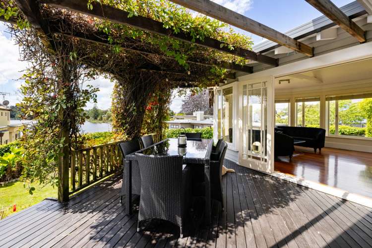 58 Lake Crescent Hamilton Lake_4