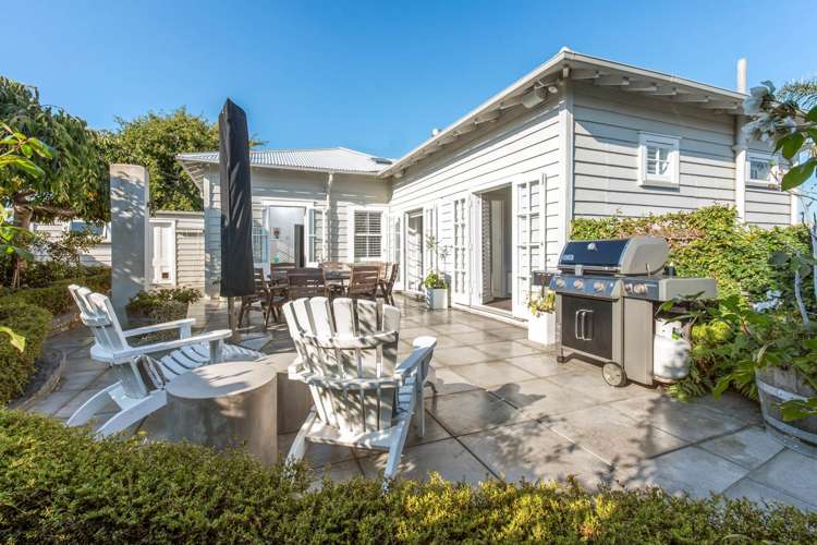 71 Beach Road Mellons Bay_29