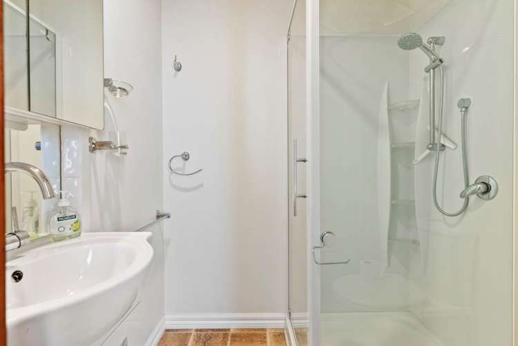 1/16 Richmond Avenue Northcote Point_22