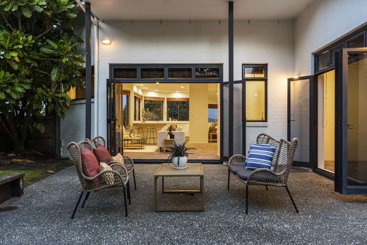 14 Danica Esplanade Te Atatu Peninsula_24