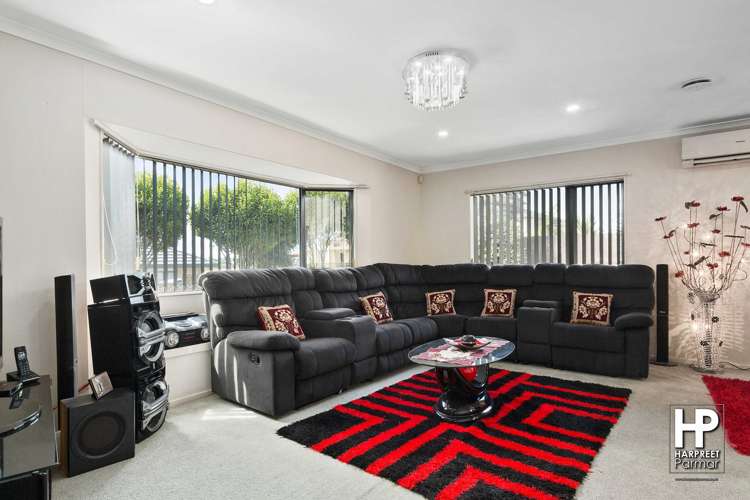 15 Pitt Avenue Clendon Park_10