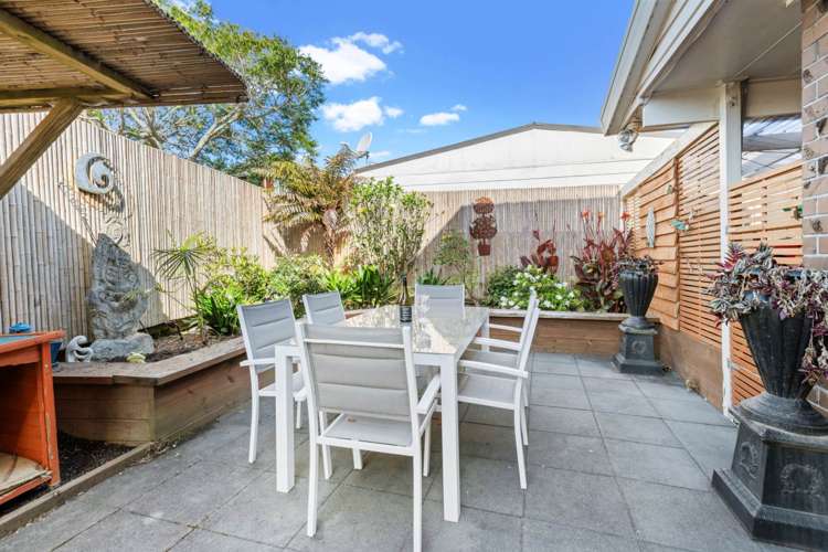 66 Saint Annes Crescent Wattle Downs_12