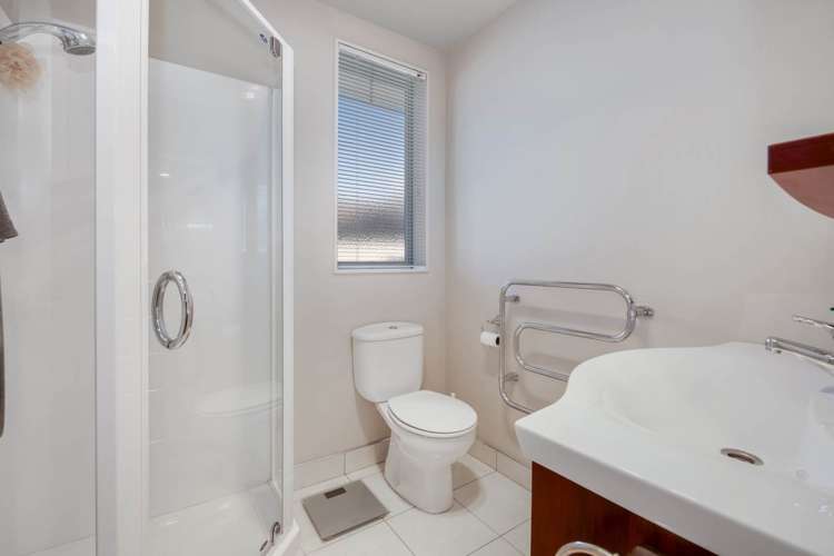 1/169 Centreway Road Orewa_9