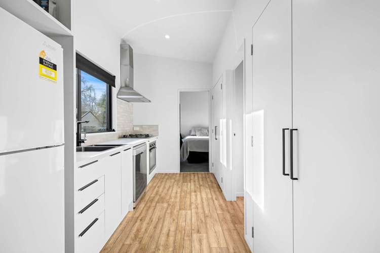 12a Bass Street Woolston_5