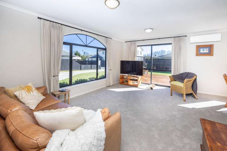 31 Nielsen Gardens_4