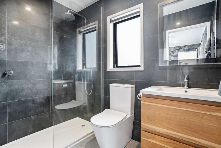 1/63 Lancaster Road Beach Haven_9