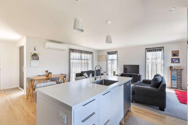 6 Toutouwai Lane Inglewood_4