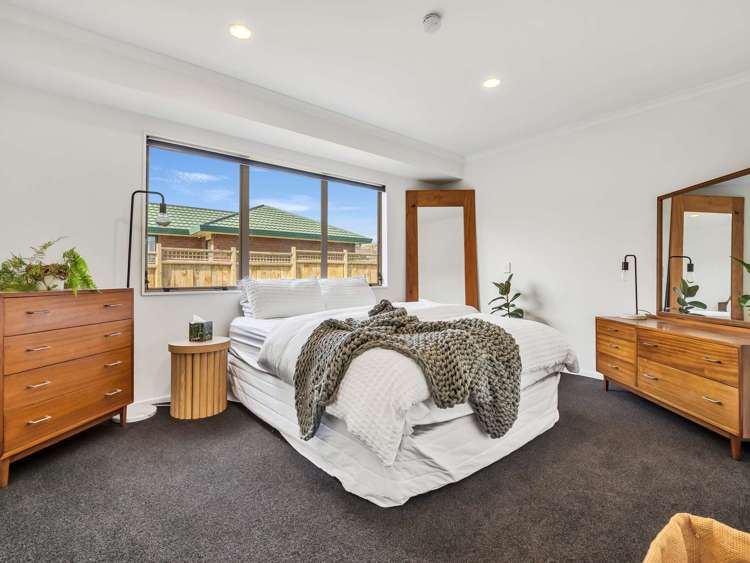 88 Dixon Road Glenview_17