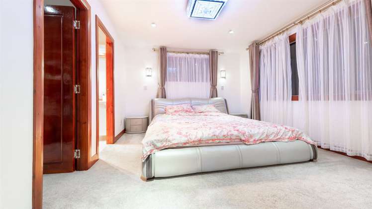 12 Fairhill Place Flat Bush_25