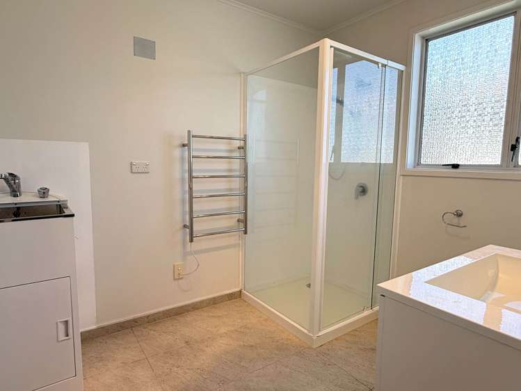 1/25 Regency Place Sunnynook_12