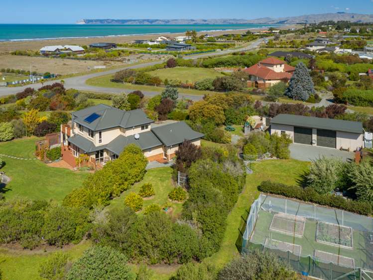 5 Shoreline Place Rarangi_18