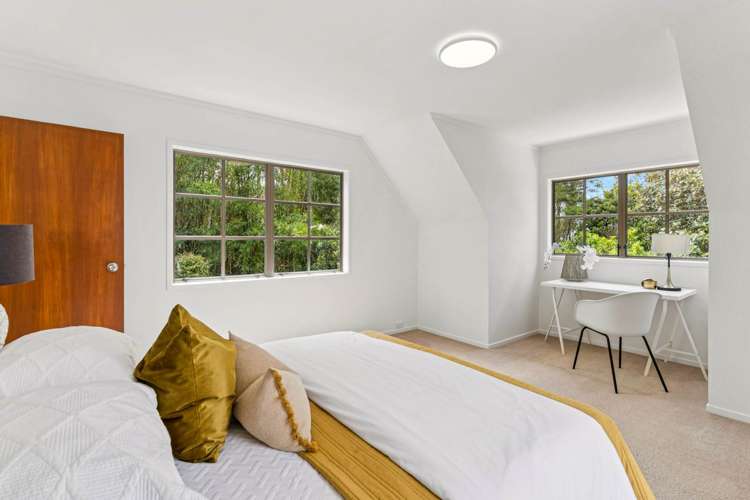 28 Longfellow Parade Glen Eden_13