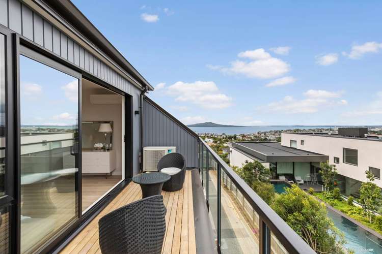 167a East Coast Road Castor Bay_9