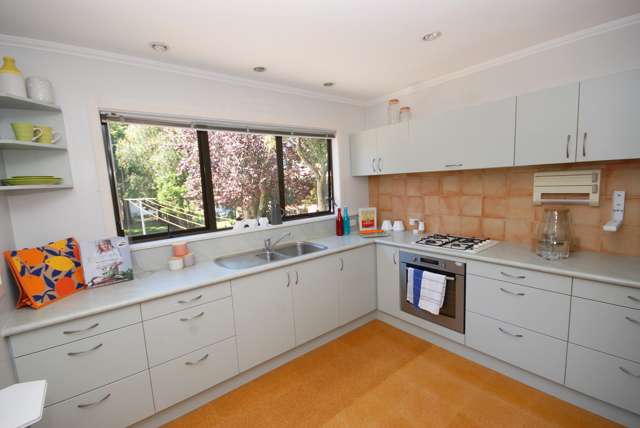 7 Merriefield Avenue Forrest Hill_3