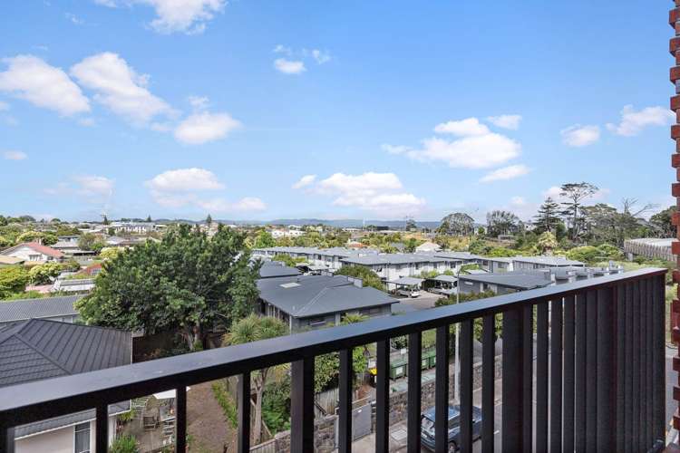 303/1a Soljak Place Mount Albert_6