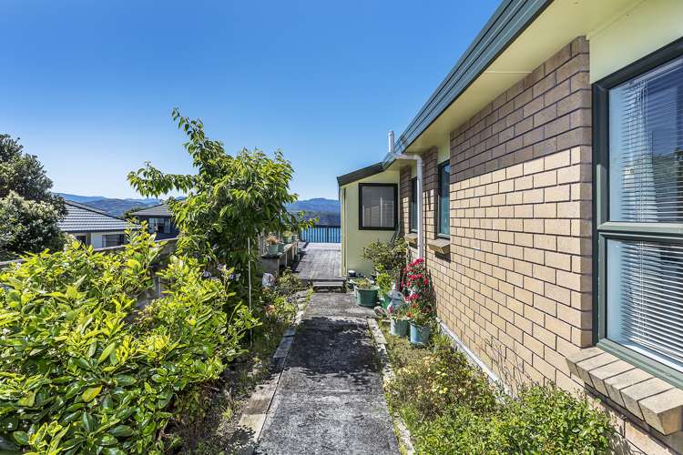 39 Bowes Crescent Strathmore Park_11