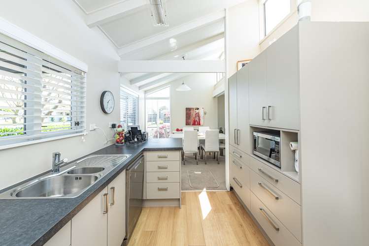 3 Exeter Crescent Springvale_6