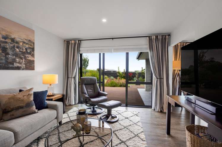 5 Kingsford-Smith Drive Hawera_11