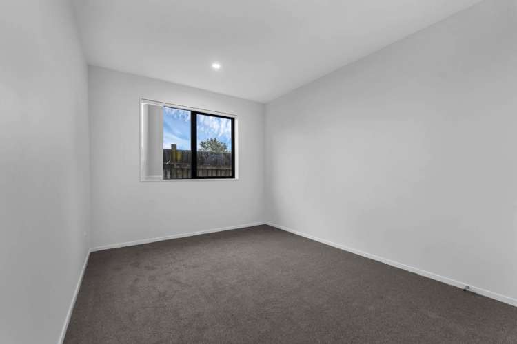 37D Clarkson Crescent Otara_9