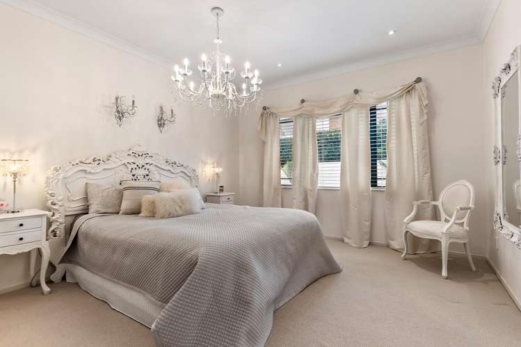 5 Ridgemount Rise Mangere Bridge_9