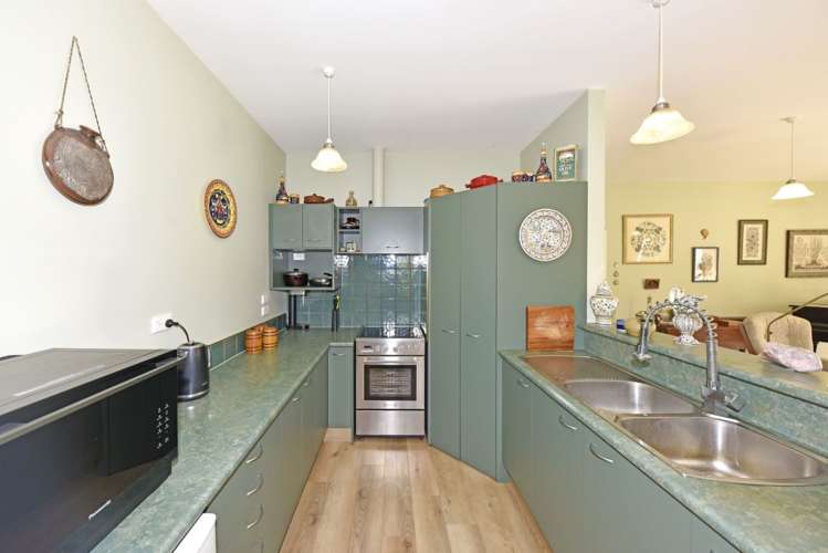 8 Kotlowski Road Takamatua_12