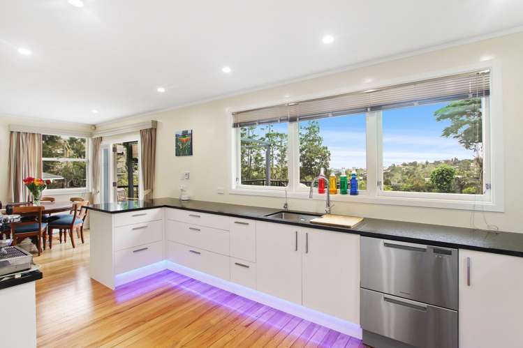 37 Derwent Crescent Titirangi_5