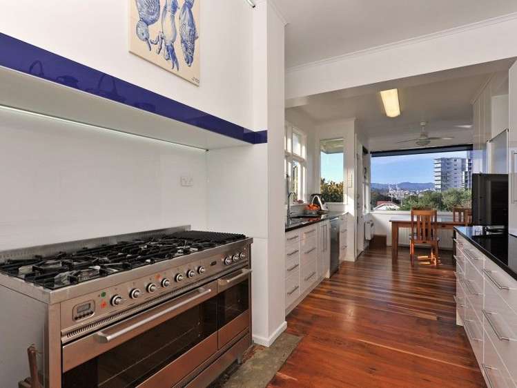 105 Grant Road Thorndon_7