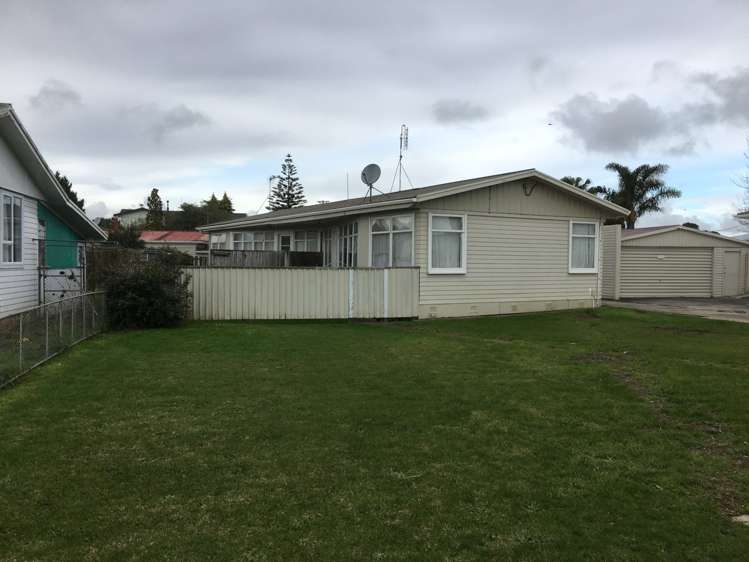 2/18 Ruth Street Manurewa_0