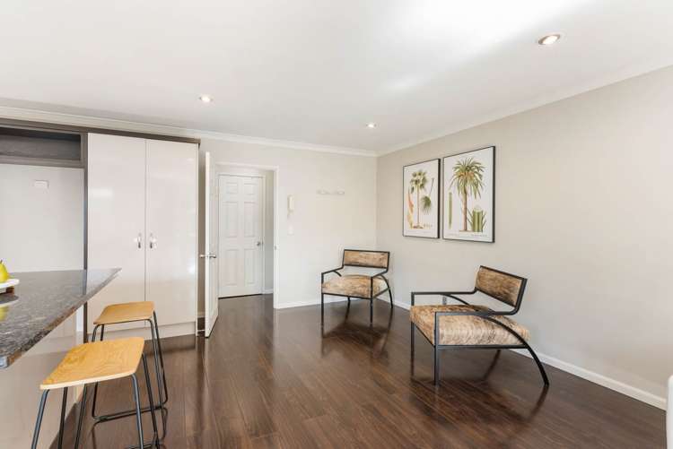 37 Malahide Drive Flat Bush_11