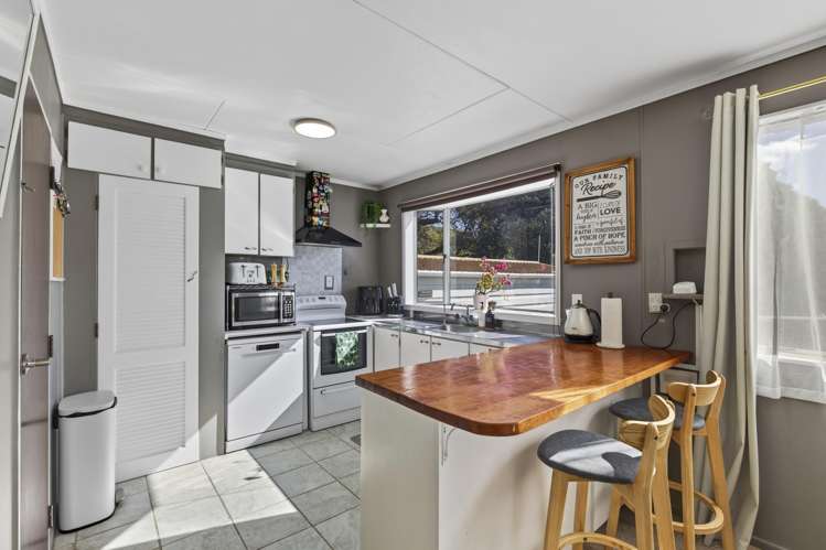 35 Riversdale Drive Merrilands_17