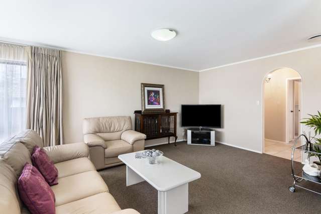 36 Butley Drive Farm Cove_4